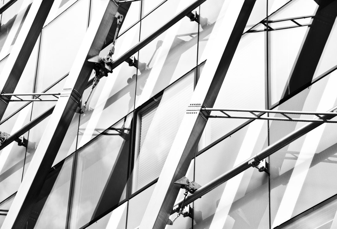 building-1031015_1920