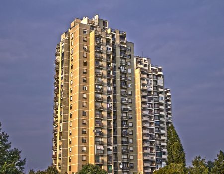 building-322901_1920