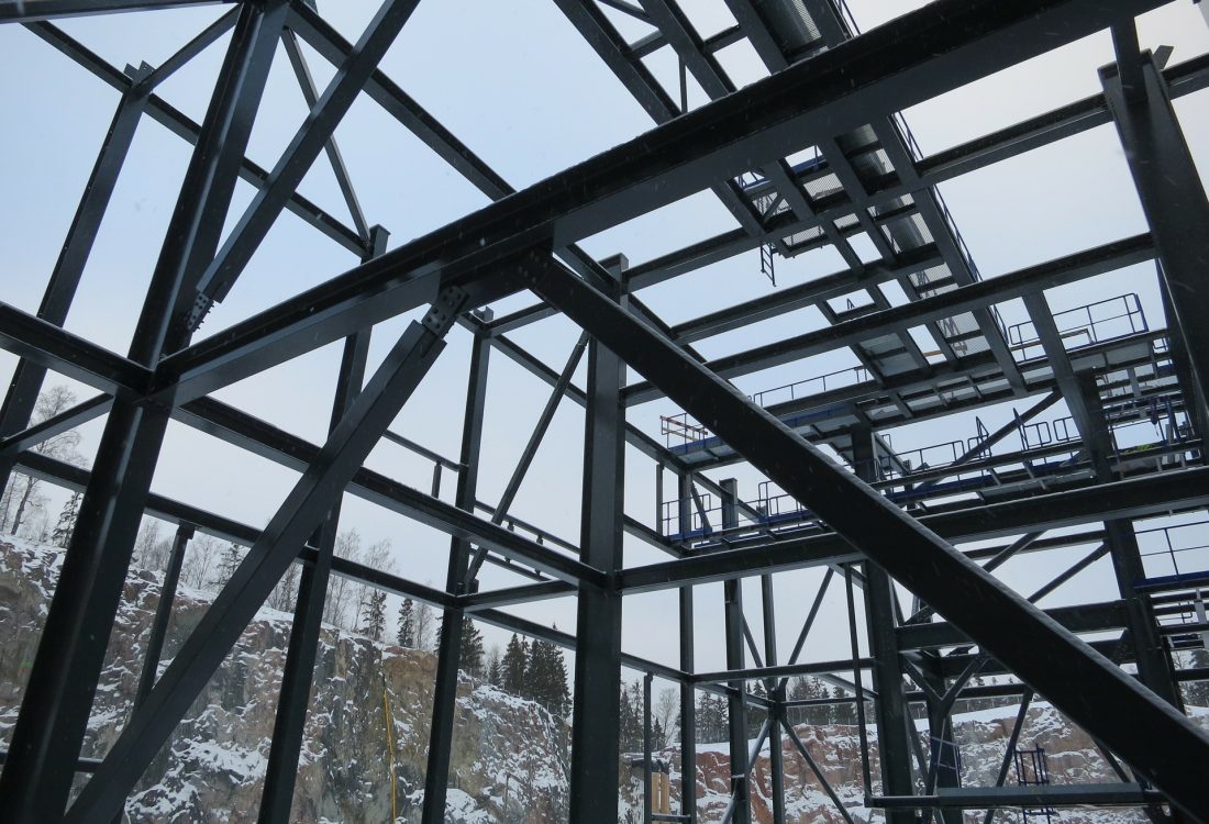 Custo da construção se mantém estável em novembro