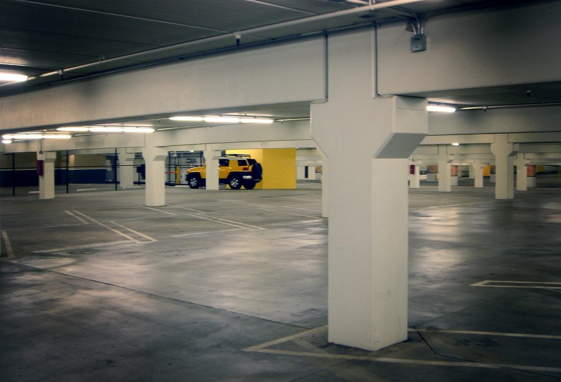 parking-lot-240896_1920