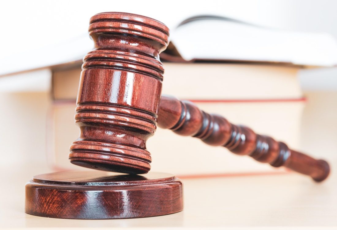 vblock-hammer-7354618_1280